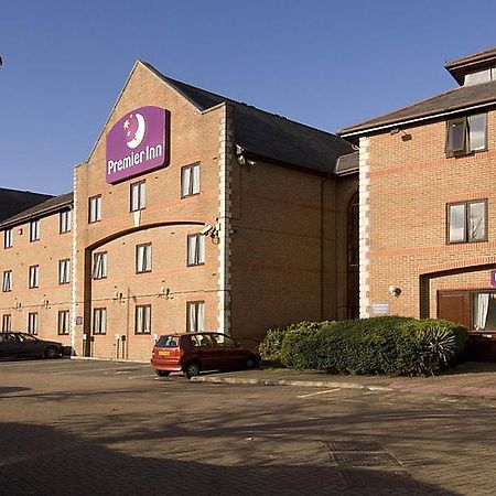 Premier Inn Guildford North - A3 Exterior photo