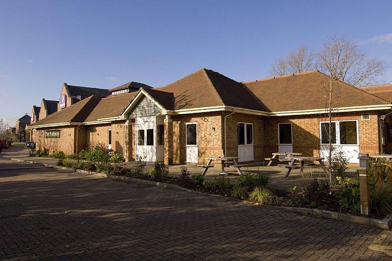 Premier Inn Guildford North - A3 Exterior photo