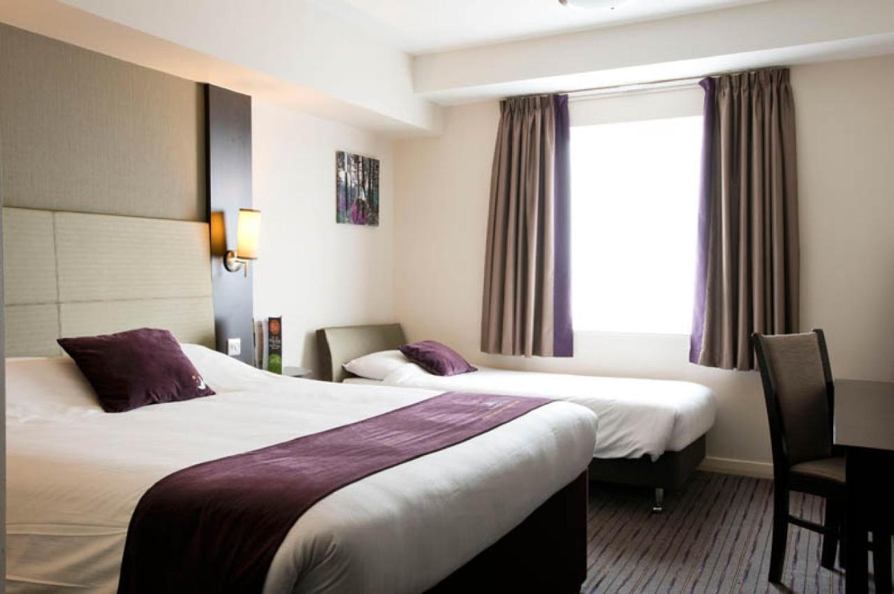 Premier Inn Guildford North - A3 Exterior photo