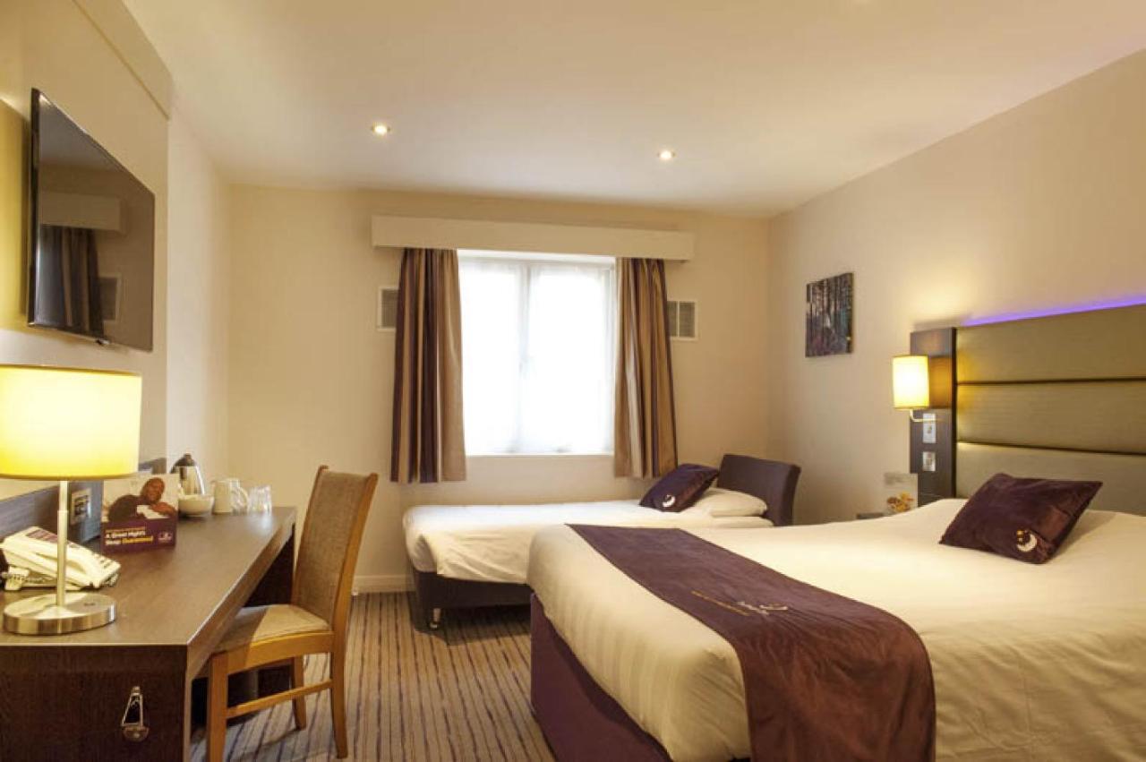 Premier Inn Guildford North - A3 Exterior photo