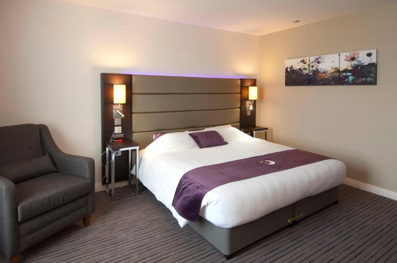 Premier Inn Guildford North - A3 Exterior photo