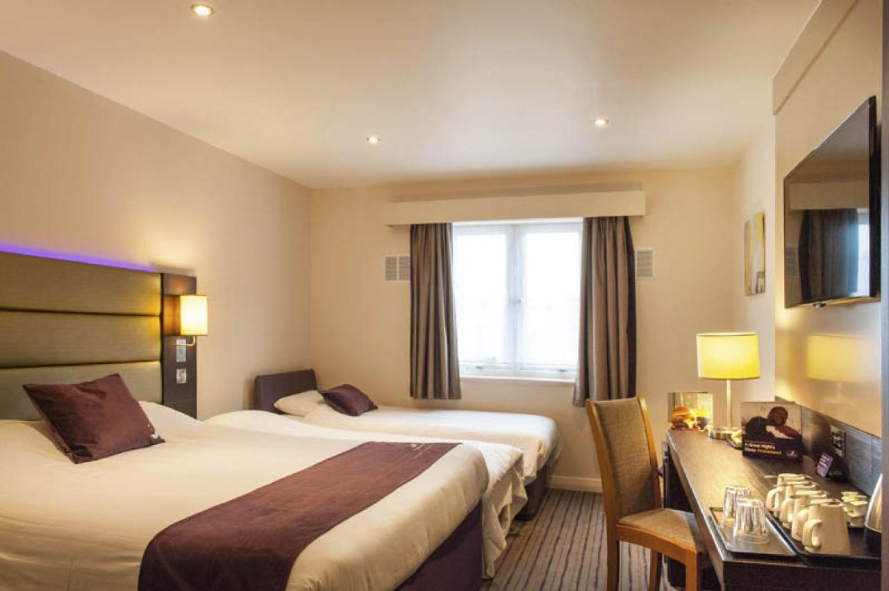 Premier Inn Guildford North - A3 Exterior photo