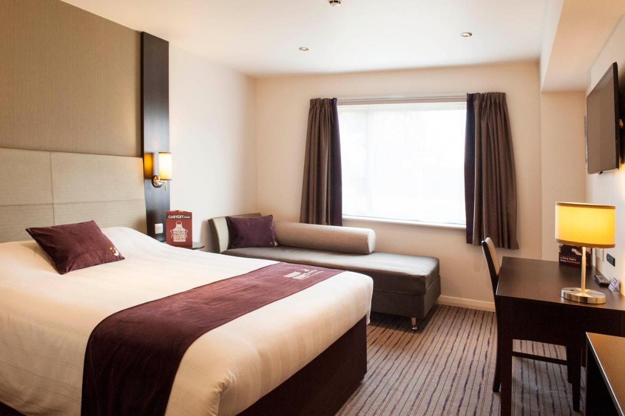 Premier Inn Guildford North - A3 Exterior photo
