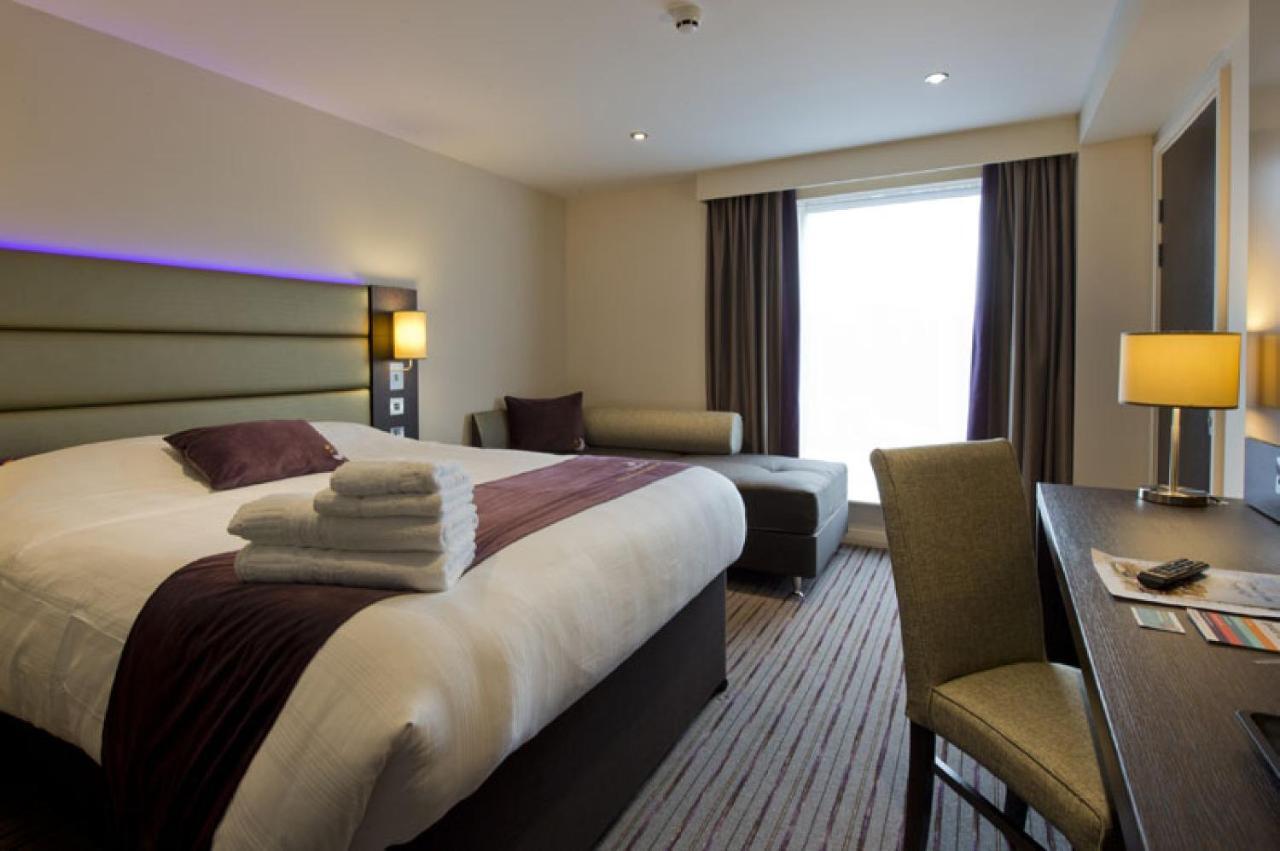 Premier Inn Guildford North - A3 Exterior photo